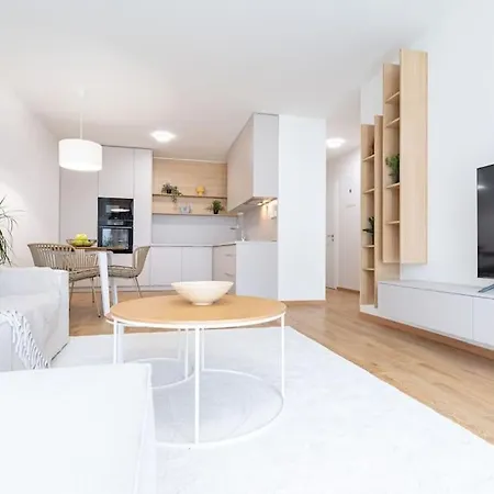 شقة Al-garden S Private Garage Parking Free, 5 Min Peso Do Centra