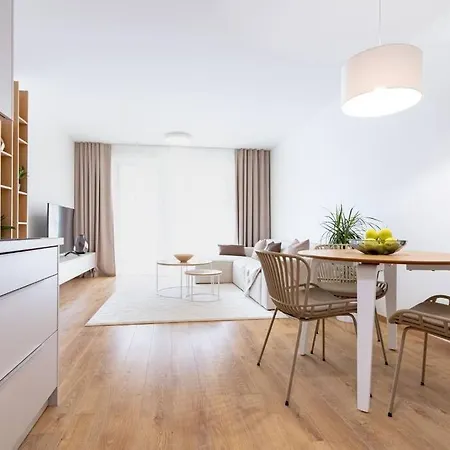 Al-garden S Private Garage Parking Free, 5 Min Peso Do Centra Διαμέρισμα Košice