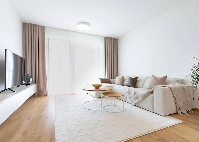 Apartman Al-garden S Private Garage Parking Free, 5 Min Peso Do Centra