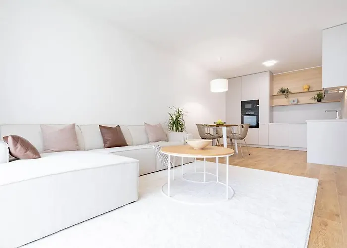 Al-garden S Private Garage Parking Free, 5 Min Peso Do Centra Apartman