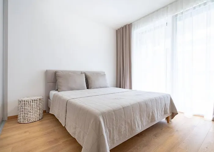 Al-garden S Private Garage Parking Free, 5 Min Peso Do Centra Kassa